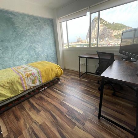 Closest Room To Gibraltar Border La Línea de la Concepción Kültér fotó